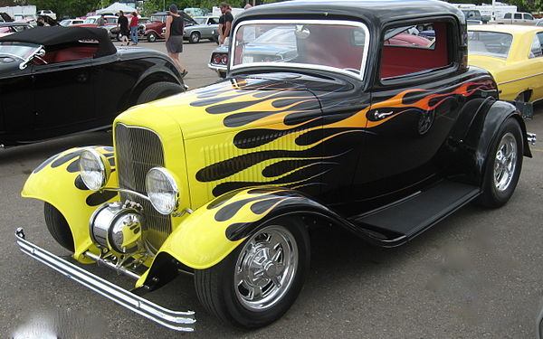 1932 3-window with a classic-style flame job and Moon tank, reminiscent of Chapouris' California Kid