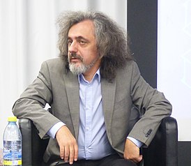 Александр Маркович Верховский поясной в Ельцин-центре 8 октября 2021 года.jpg