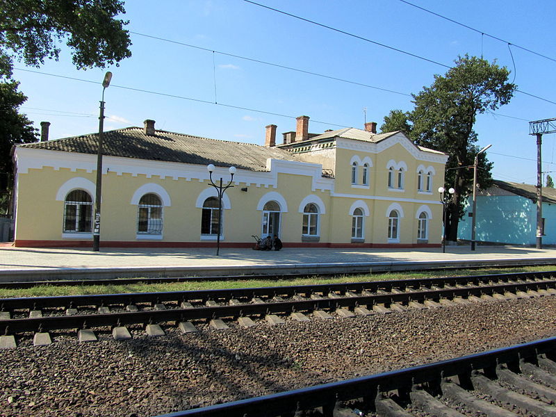 File:Веселиново, вокзал.JPG