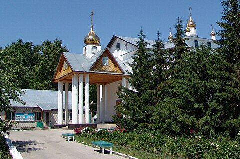 Погода шигонский самарская область. Шигоны храм Михаила Архангела. Храм в Шигонах Самарской области. Церковь Архангела Михаила Шигоны. Шигонский храм Святого Архангела Михаила.