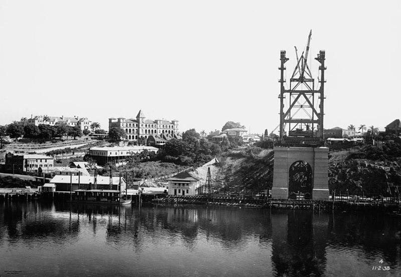 File:1938 - Story Bridge under construction.jpg