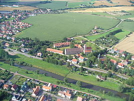 Altenbreitungen on the left edge of the picture, Burgbreitungen in the middle, Herrenbreitungen on the right and Frauenbreitungen below.