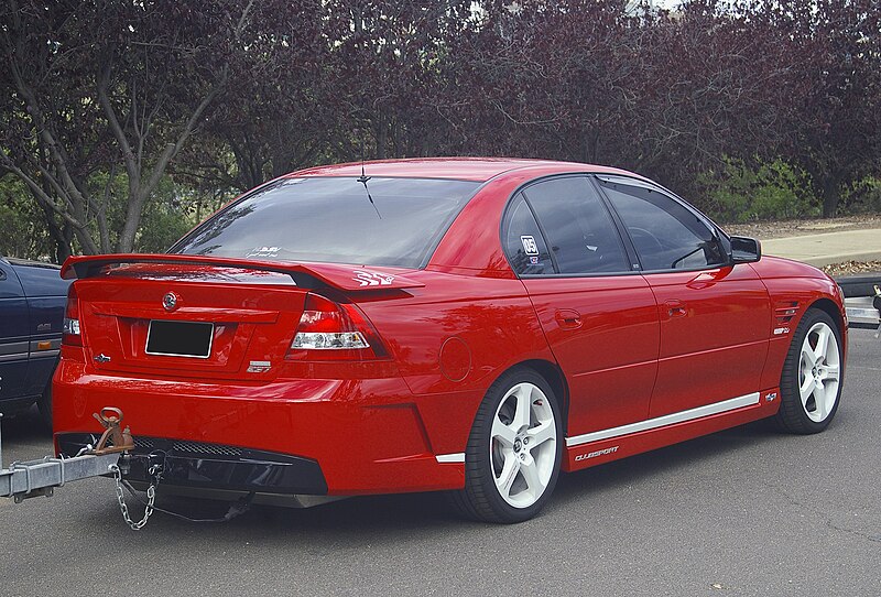 File:2006 HSV Clubsport Z Series (MY06) HRT Edition 01.jpg