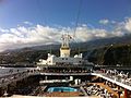 Kreuzfahrtschiff Mein Schiff 1 vor der Einfahrt in den Hafen von Santa Cruz auf La Palma/Kanaren (2010) [510]