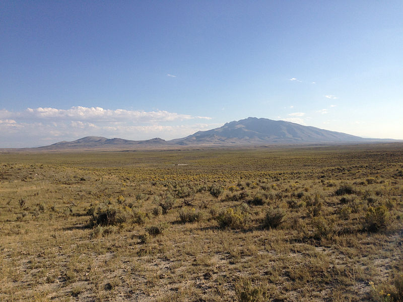 File:2014-09-14 17 12 16 View south from Lower Metropolis Road about 6.7 miles northwest of the Wells, Nevada city limits in Elko County, Nevada.JPG