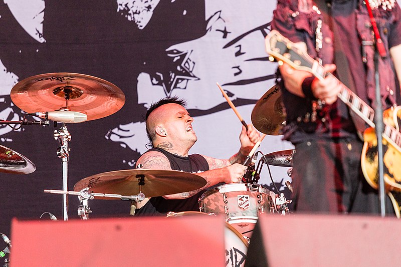 File:20170617-249-Nova Rock 2017-Rancid-Branden Steineckert.jpg