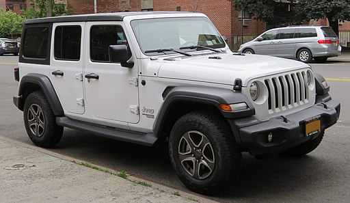 2018 Jeep Wrangler Unlimited Sport 4-door front 6.10.18