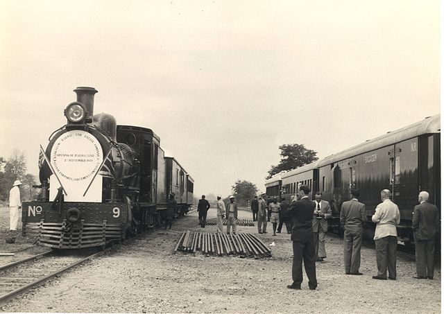 First train on Cangalume Railway