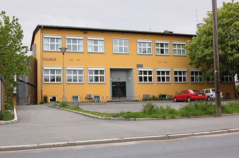 File:Abildsø skole1.jpg