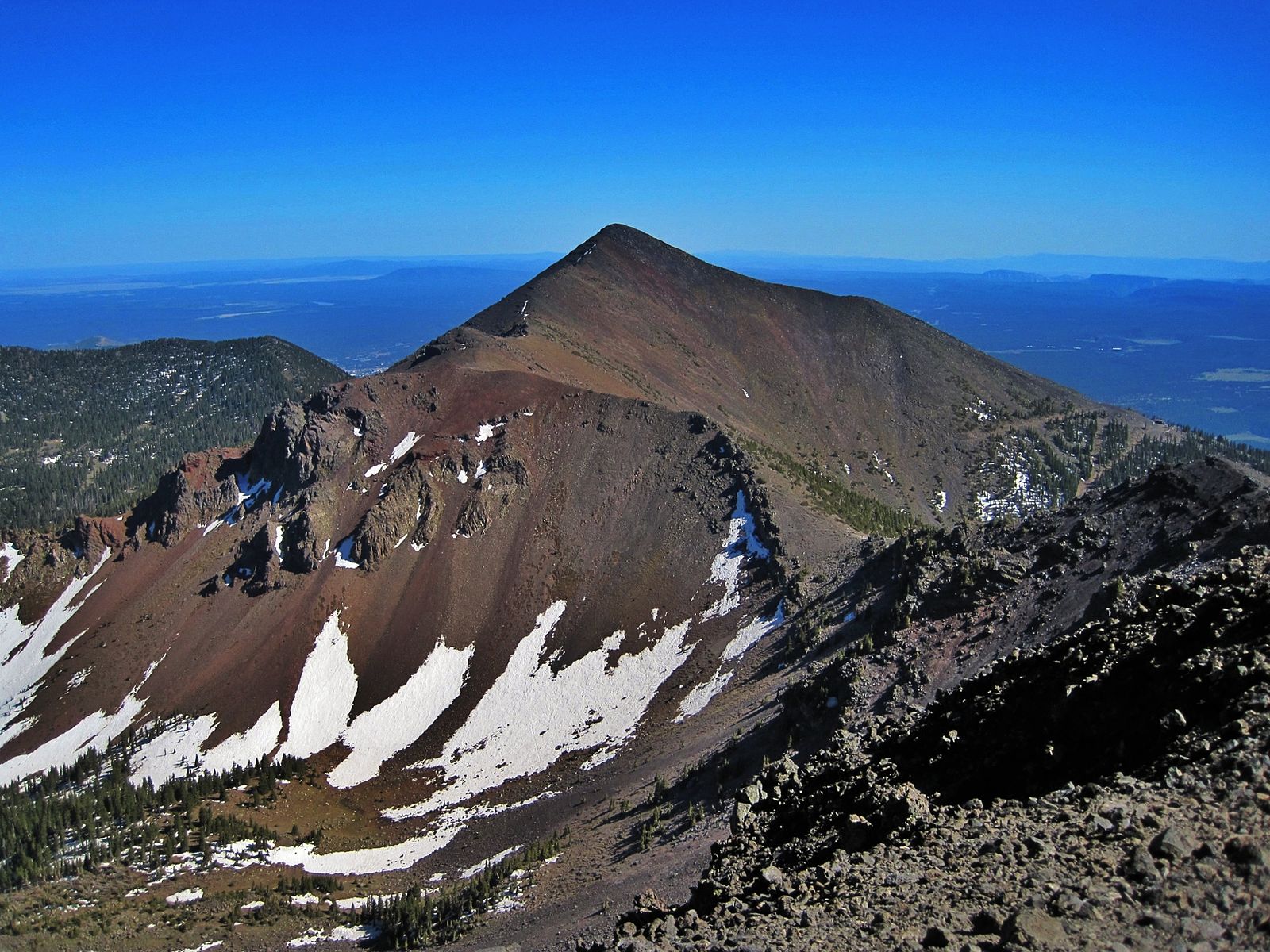 The highest mountain peaks are. Величина горы Онор. Graham Agassiz.