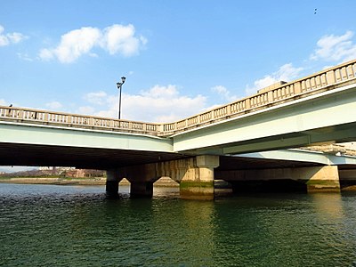 Aioi Bridge, Hiroshima (2016).jpg