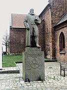 Statue ved Skt. Nikolaj Kirke i Vejle