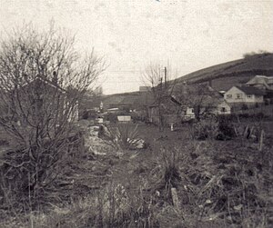 Ashton railway station in 1970.jpg