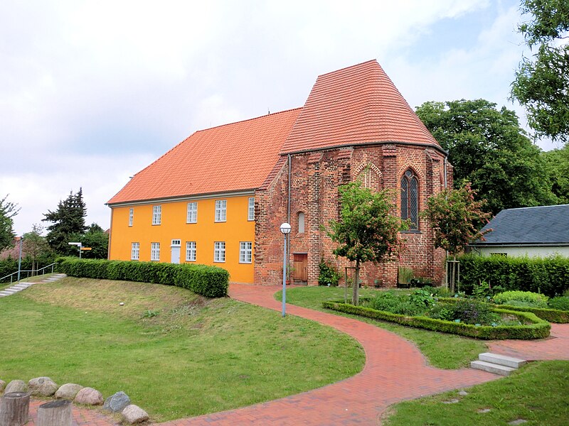 File:Barth Bibelzentrum1 2011-05-29.jpg