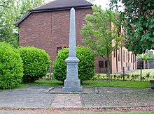 The high street war memorial. Barton-le-Clay War Memorial.JPG