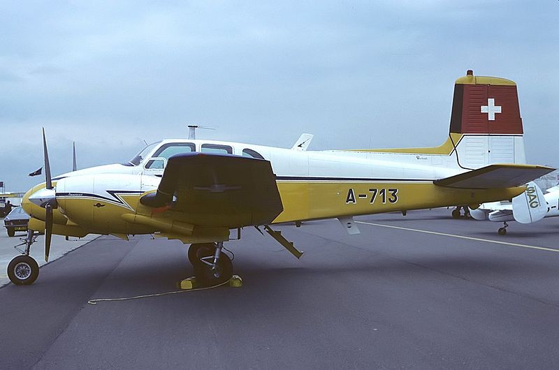 File:Beech E50 Twin Bonanza, Switzerland - Air Force AN1124474.jpg