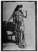 Bernhardt as Cleopatra.jpg