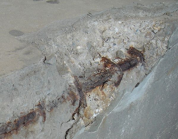 Carbonatation induced rebar corrosion