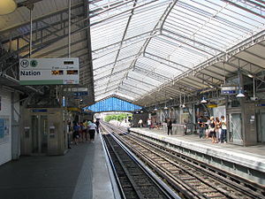 Bir-Hakeim Paris Metro Station 1.JPG