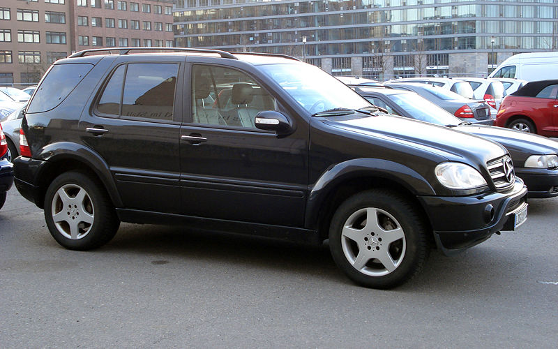 File:Black W163 AMG trim.jpg