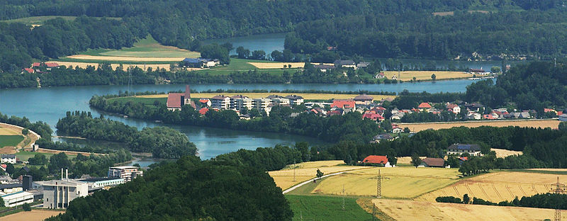 File:Blick auf Haidershofen 04-07-2014.jpg