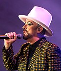 Bývalý trenér The Voice UK Boy George se připojil k australské verzi a nahradil The Madden Brothers