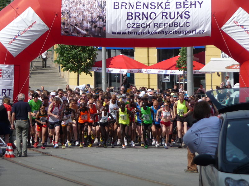 File:Brněnské běhy 2011 (055).jpg