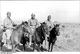 Sovjetiske frivillige (hiwi), 21. juni 1942 Foto: Deutsches Bundesarchiv, Bild 101I-218-0506-09A / CC-BY-SA 3.0