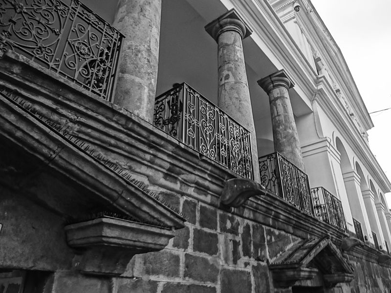 File:Carondelet Palace (Quito, Ecuador) pic.a2.jpg