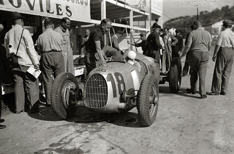 File:Carrera automóvilistica en el circuito de Lasarte (378 de 493) - Fondo Marín-Kutxa Fototeka.jpg