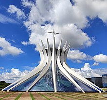 Catedral Metropolitana de Brasilia.jpg