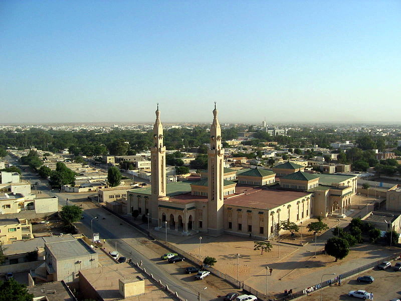 Central mosque in Nouakchott.jpg