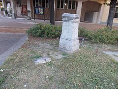 Italiano: Monumento in piazza principale di Cesano Boscone