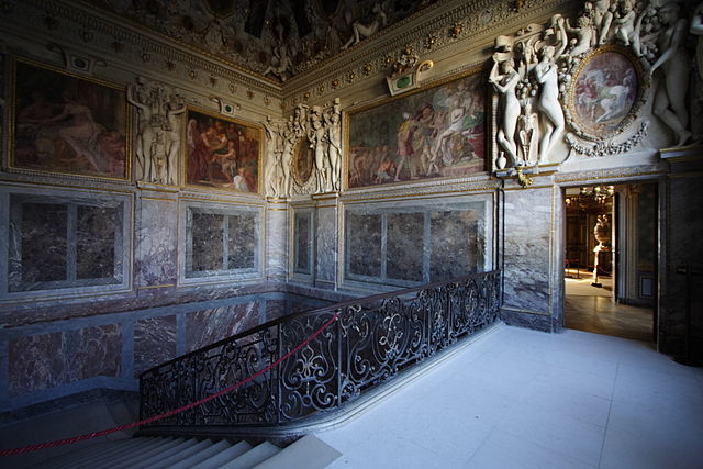 File:Chateau de Fontainebleau FRA 009.JPG - Wikimedia Commons