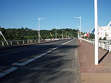 Cruzando el puente-presa de Europa