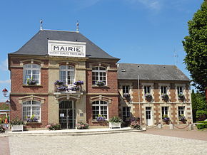 Chevrières (60), la mairie, place René-Langlois-Meurinne 1.jpg