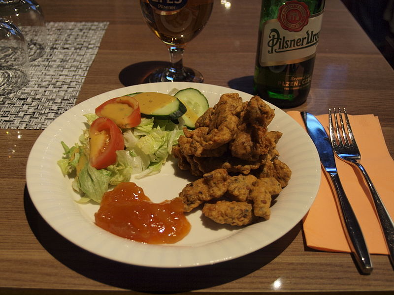 File:Chicken pakora in Jätkäsaari.jpg