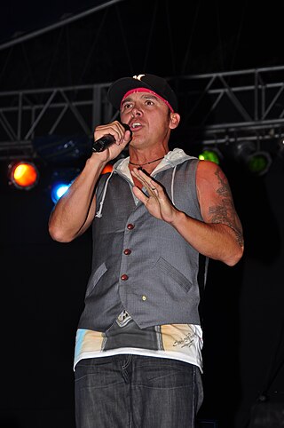 <span class="mw-page-title-main">Gerardo (musician)</span> Ecuadorian rapper (born 1965)