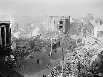 Coventry city centre following the 14 November air raid. Coventry bomb damage H5600.jpg