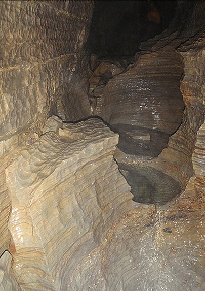 Part of the Cuves de Sassenage, in the cave system Cuves de Sassenge.jpg