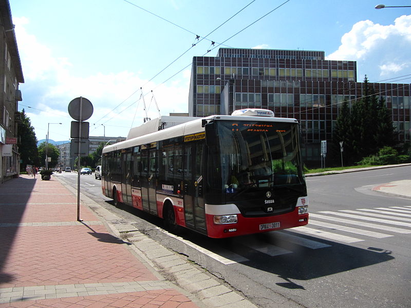 File:DPMBBTrolejbus3011.JPG