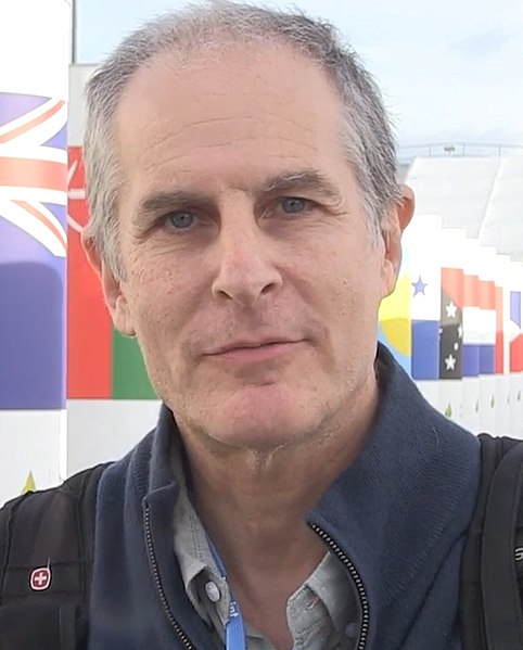 File:David Sassoon, December 2015.jpg