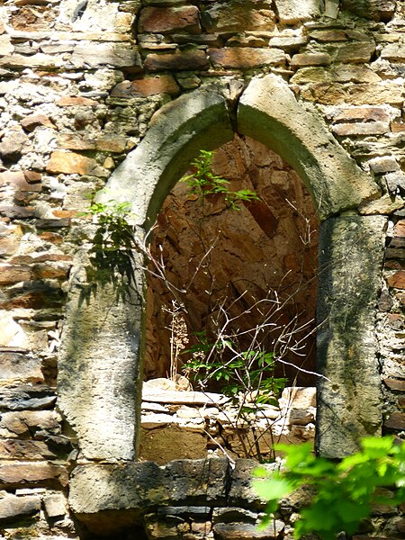 File:Detail pozdně gotické předsunuté bašty.jpg