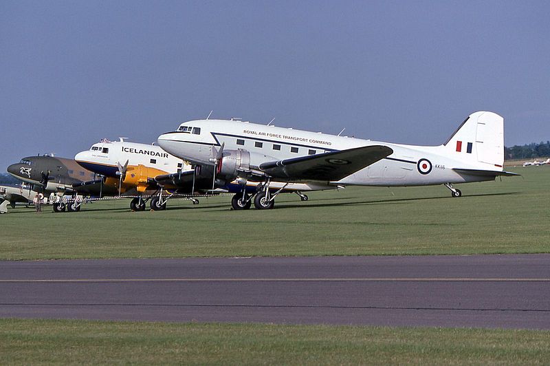 File:Douglas DC-3-C-47 (421688670).jpg