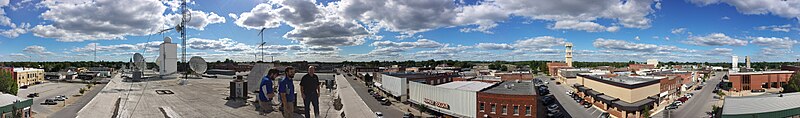 File:Downtown Moberly, Missouri.jpg