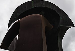 Meetings (1997) ENCUENTROS (ESCULTURA DE MUSTAFA ARRUF).jpg