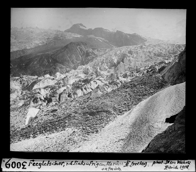 File:ETH-BIB-Feegletscher von der linksufrigen Moräne aufwärts, II (rechts)-Dia 247-03009.tif