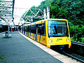 Essener Verkehrs-AG tram 5225 van het type P89 gebouwd door British Rail Engineering, Ltd. (BREL) te Essen.