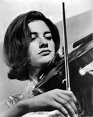 <span class="mw-page-title-main">Edith Peinemann</span> German violinist (born 1937)