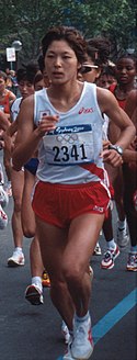 Eri Yamaguchi in the Women's Marathon, Sydney Olympics 2000 042811 (cropped).jpg